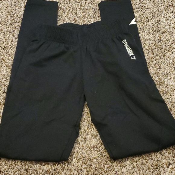 ๐บ 3/$35 Gymshark Leggings - Picture 4 of 4